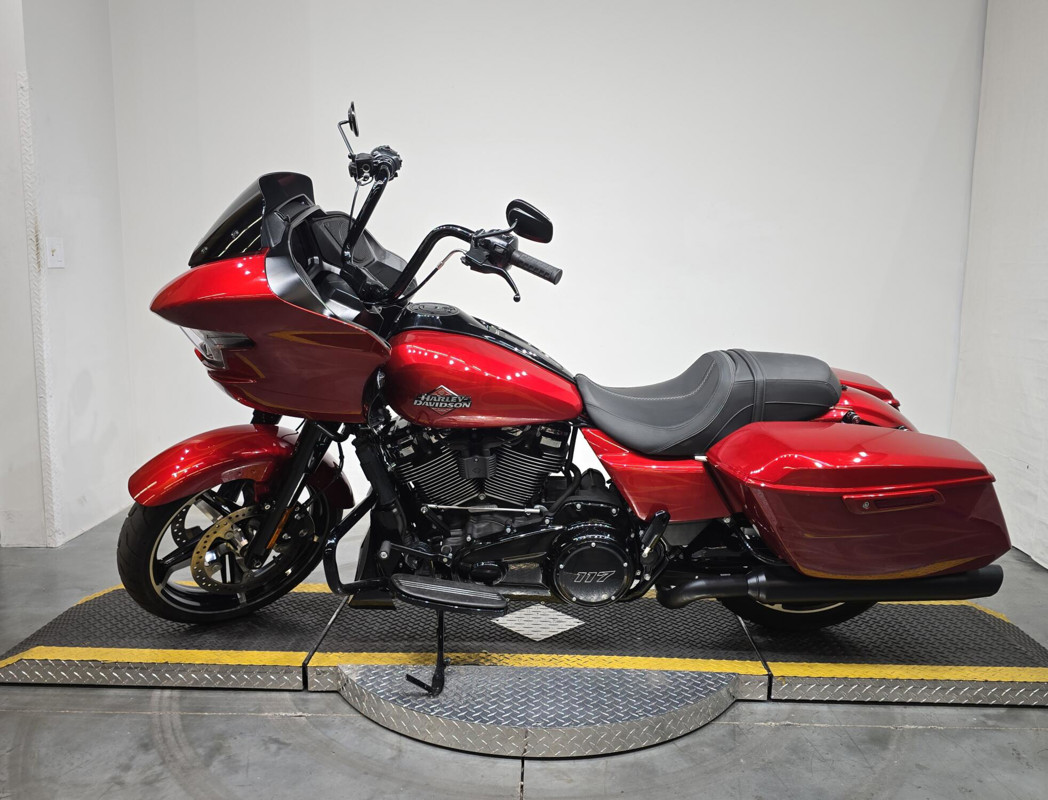 Road Glide®