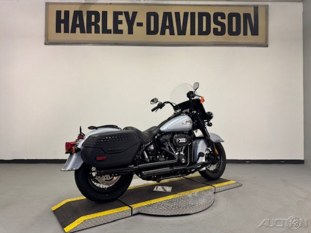Heritage Classic 114