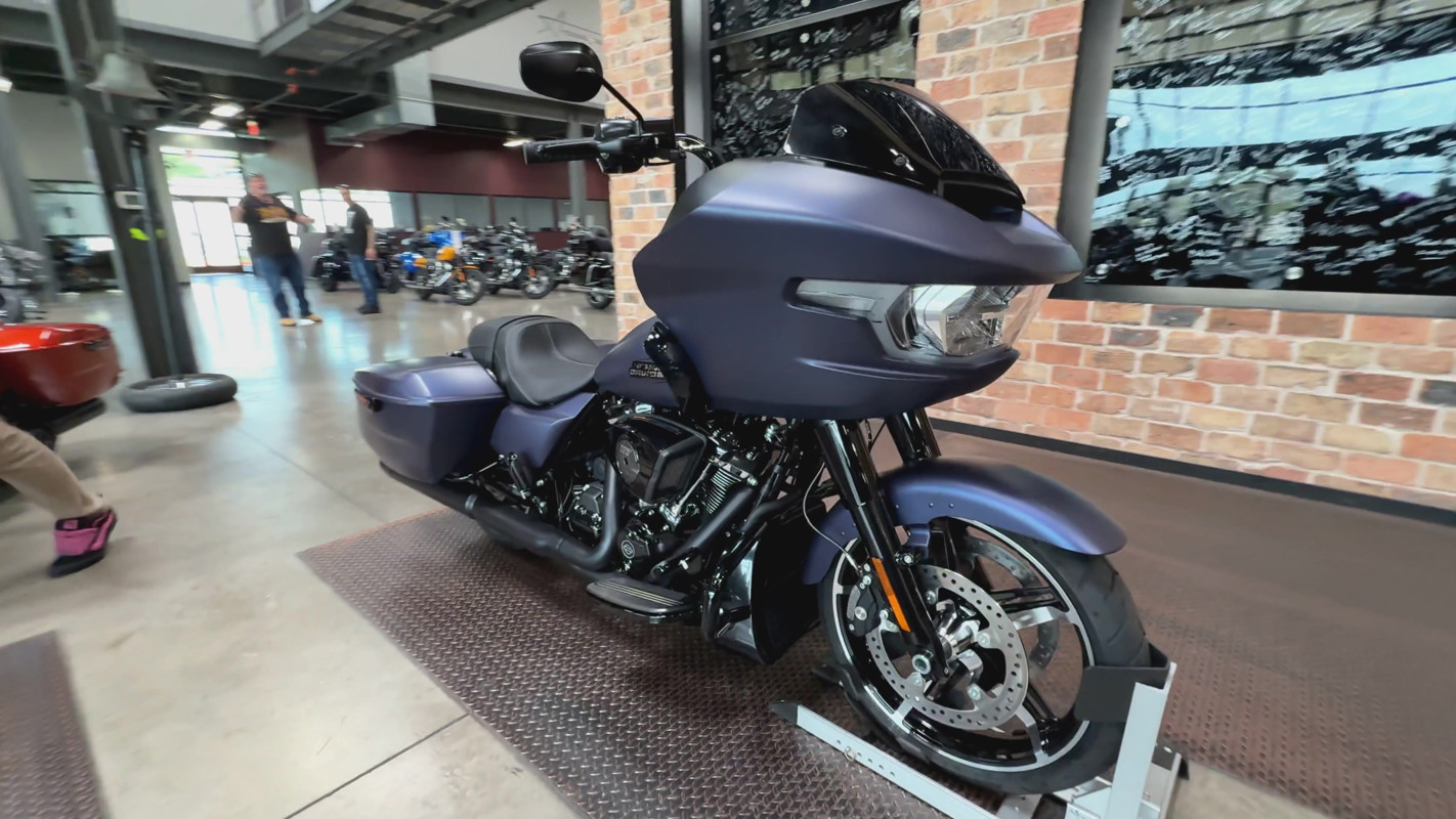 Road Glide®