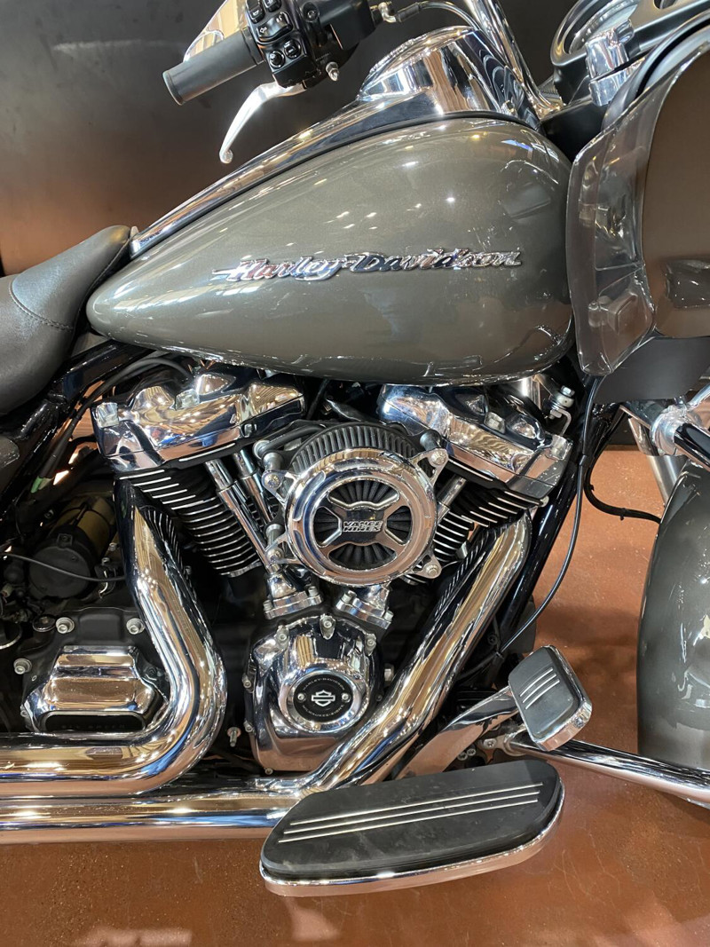 Road Glide®
