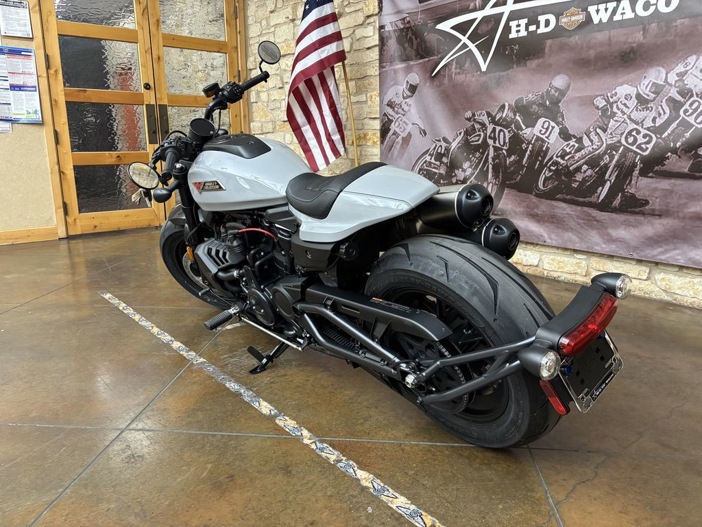 Sportster® S