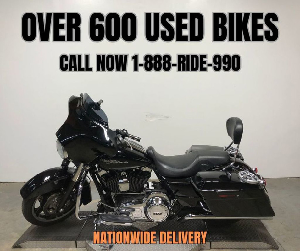 Street Glide®