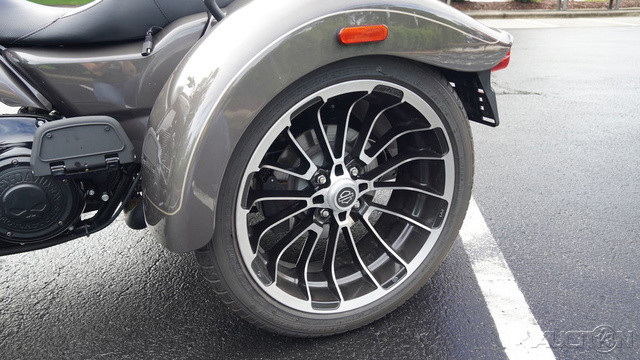 Road Glide® 3
