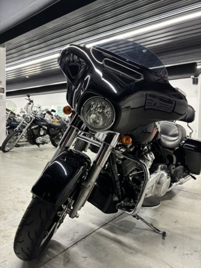 Electra Glide Standard