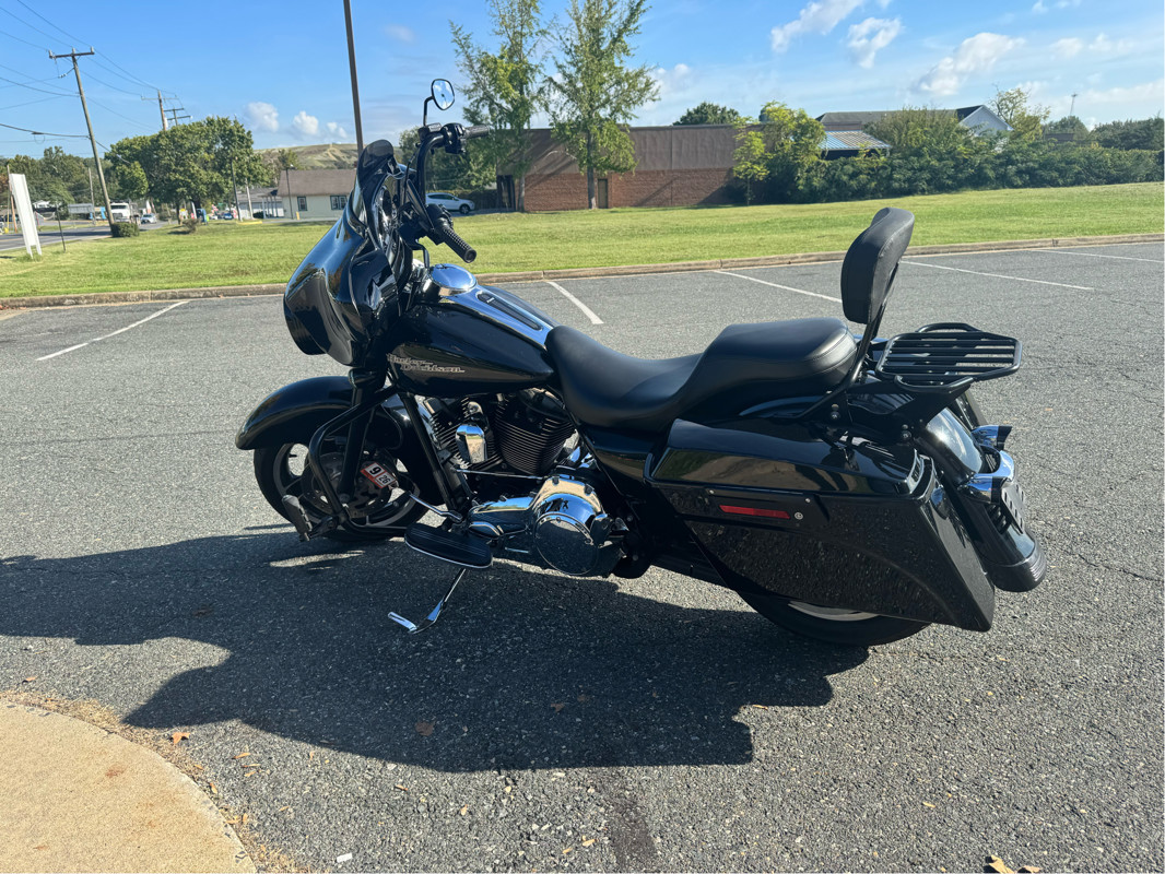 Street Glide®