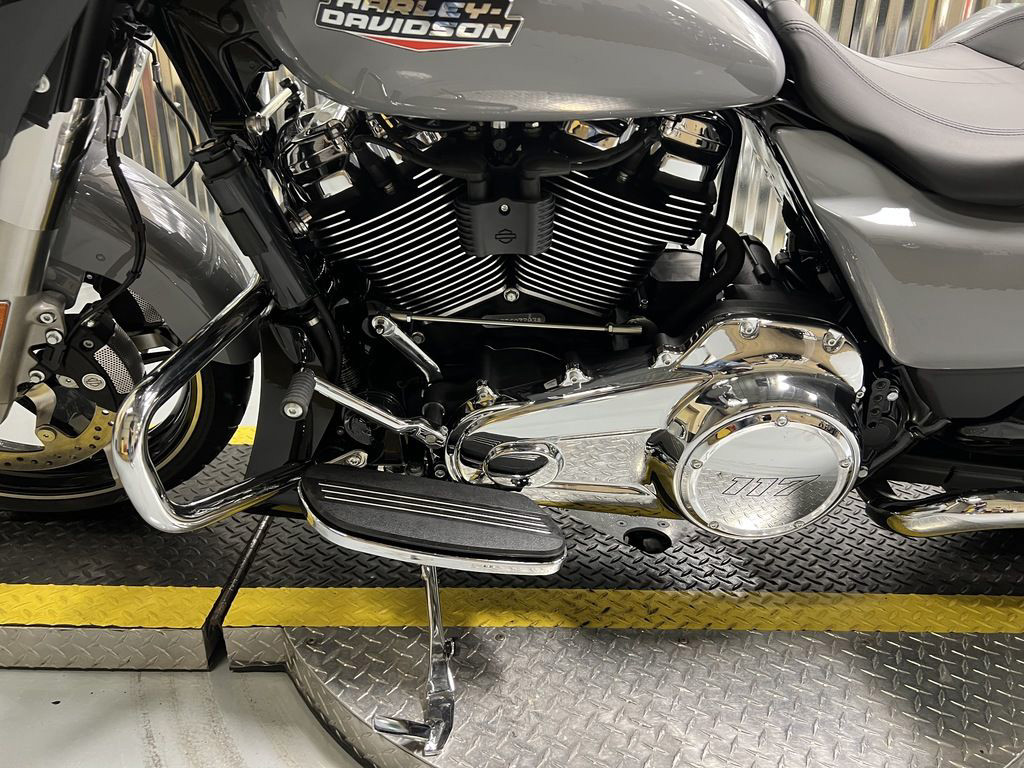 Street Glide®