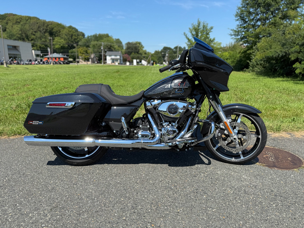 Street Glide®