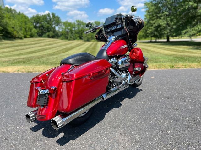 Street Glide®