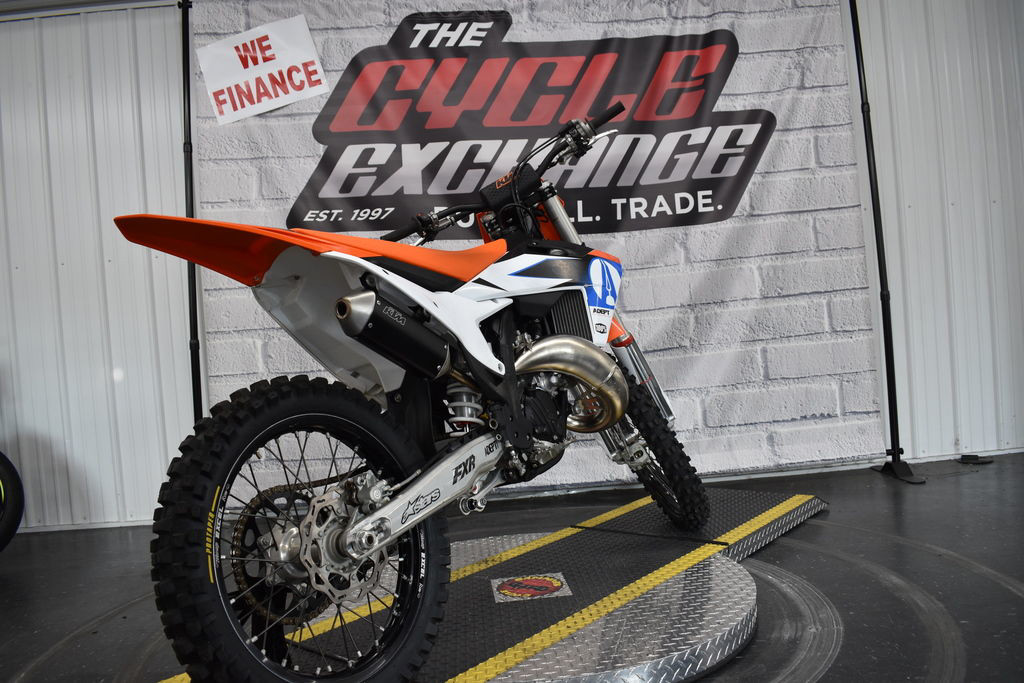 125 SX