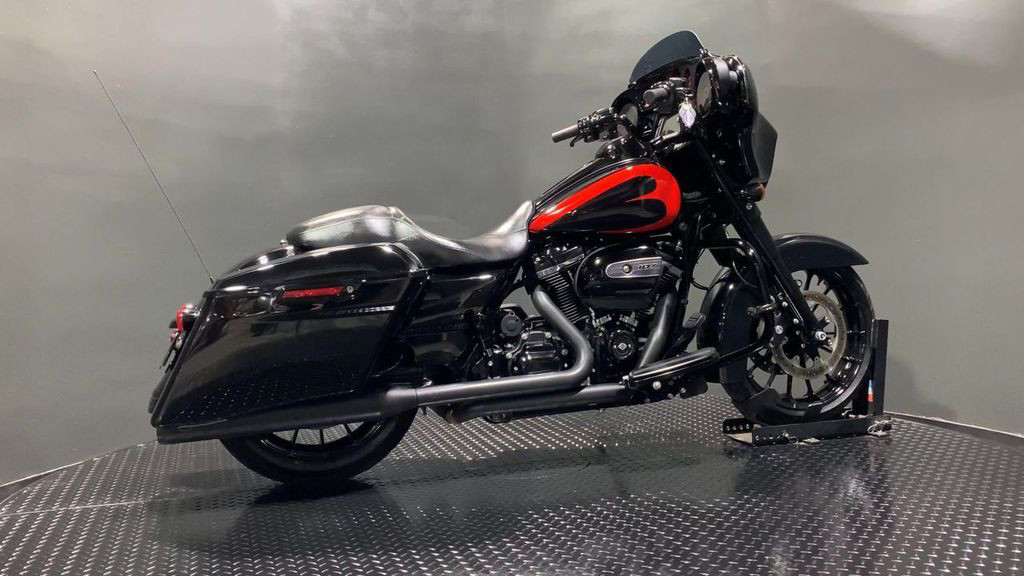 Street Glide® Special