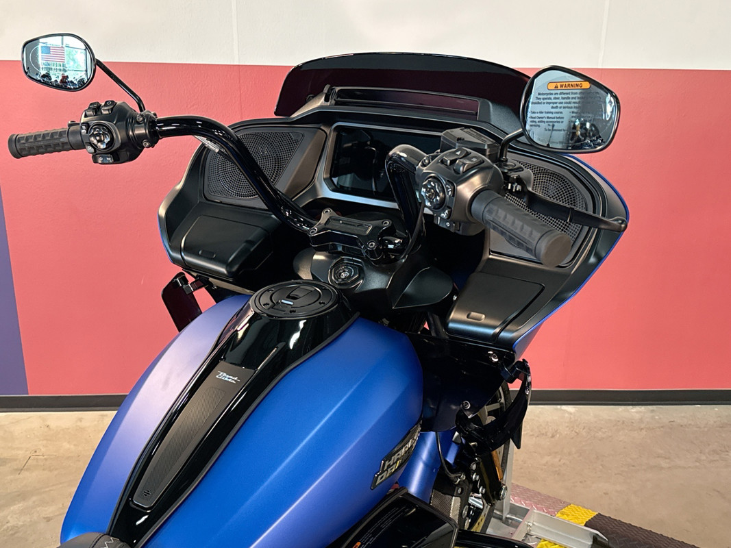 Road Glide®