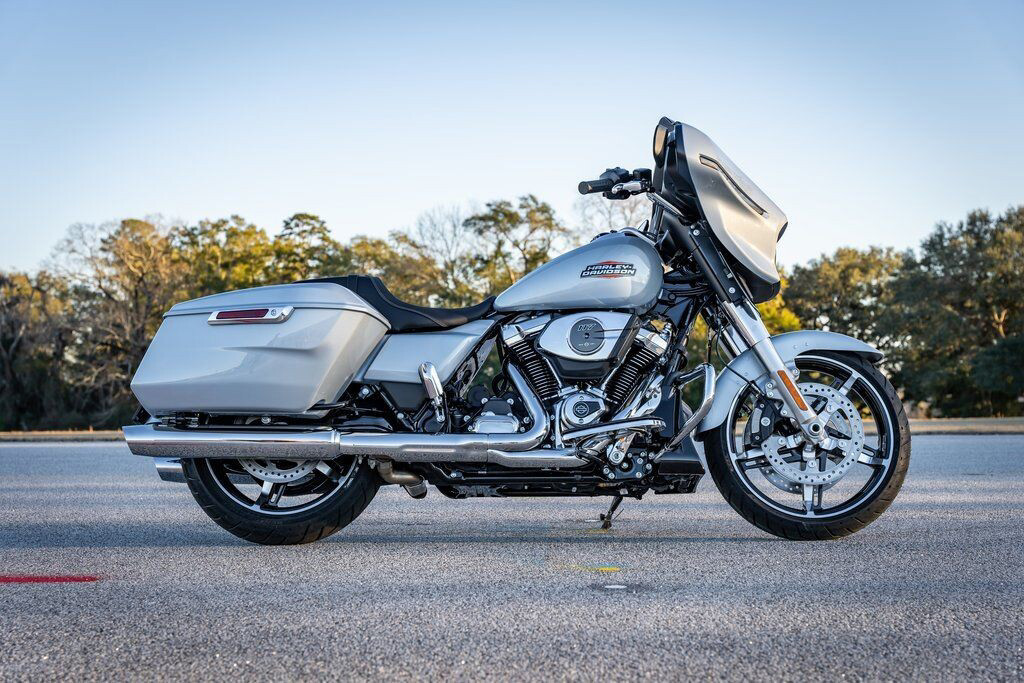 Street Glide®