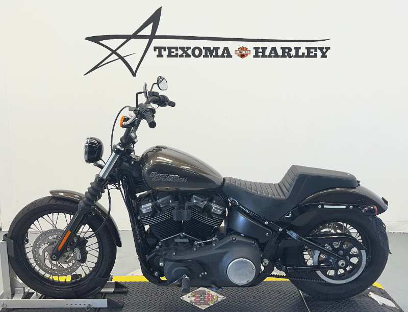 Street Bob®