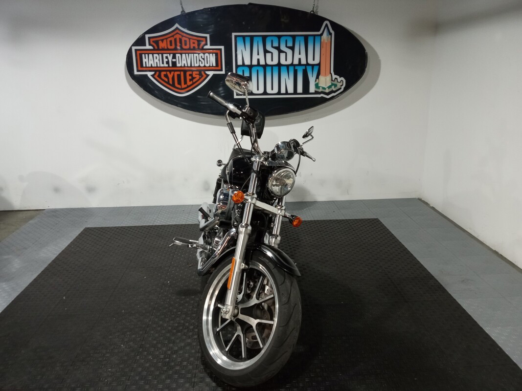 Sportster® 1200 Custom