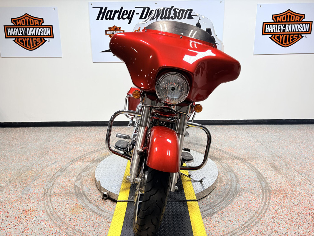 Street Glide®