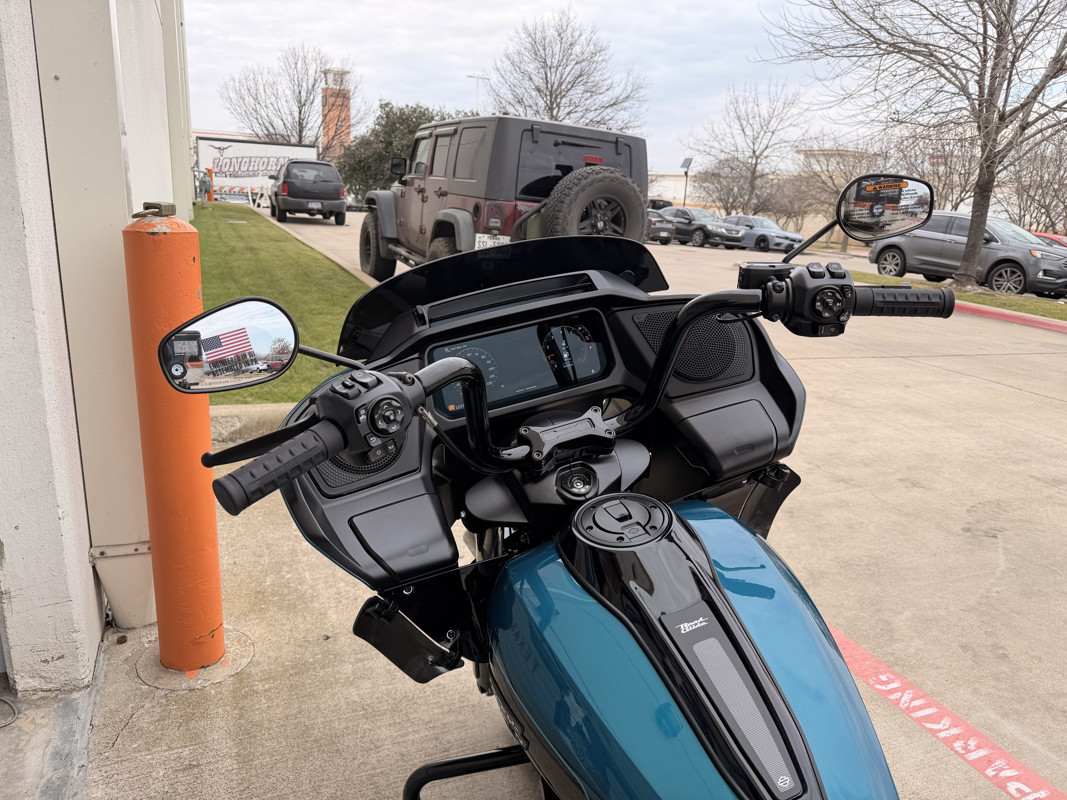 Road Glide®
