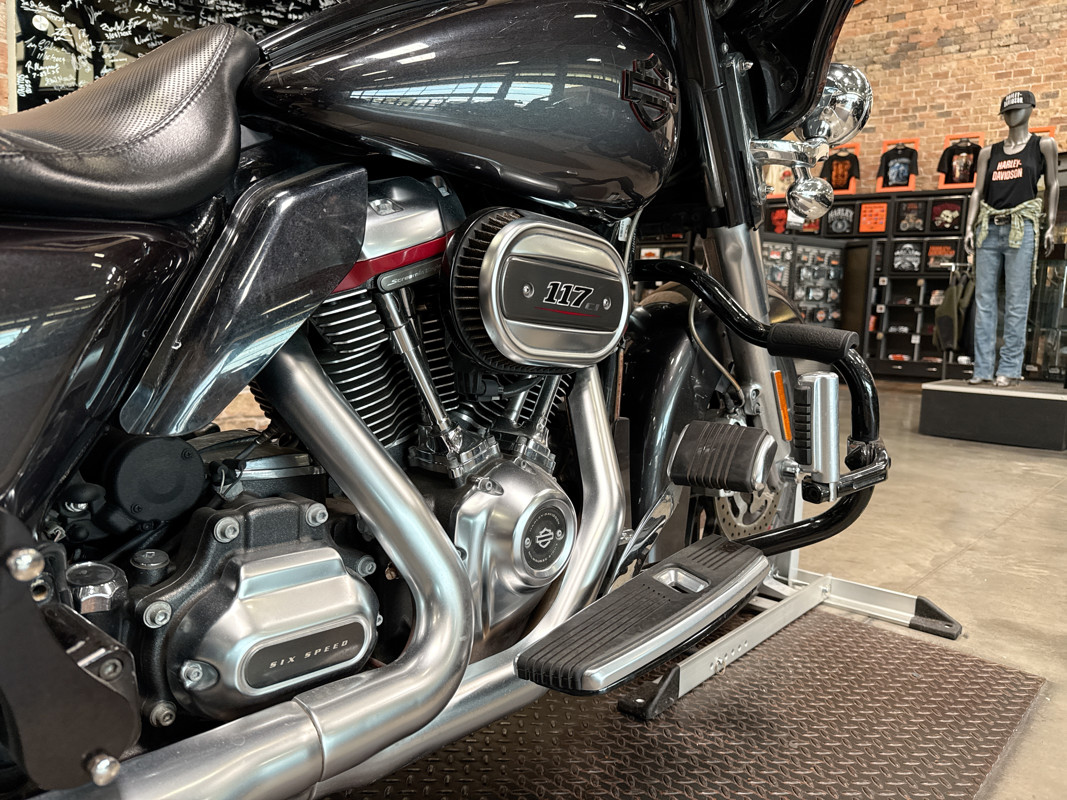 CVO® Street Glide®