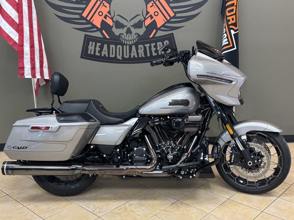 CVO® Street Glide®