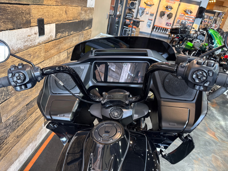 Road Glide®