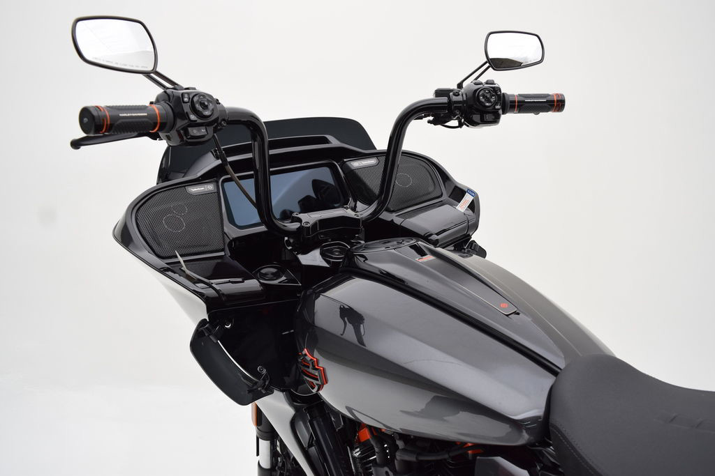 CVO® Road Glide®