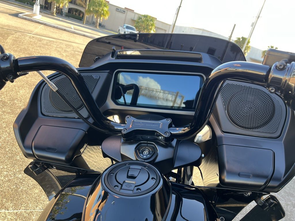 Road Glide®