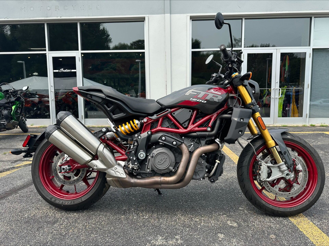 FTR R Carbon