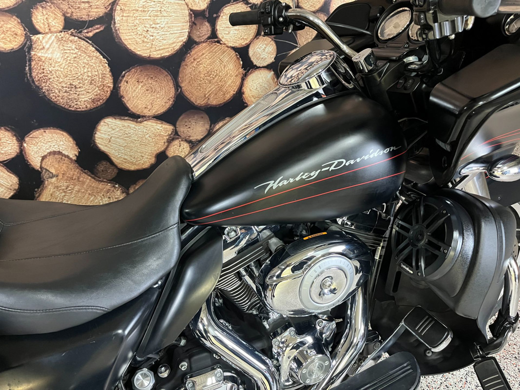 Road Glide® Custom