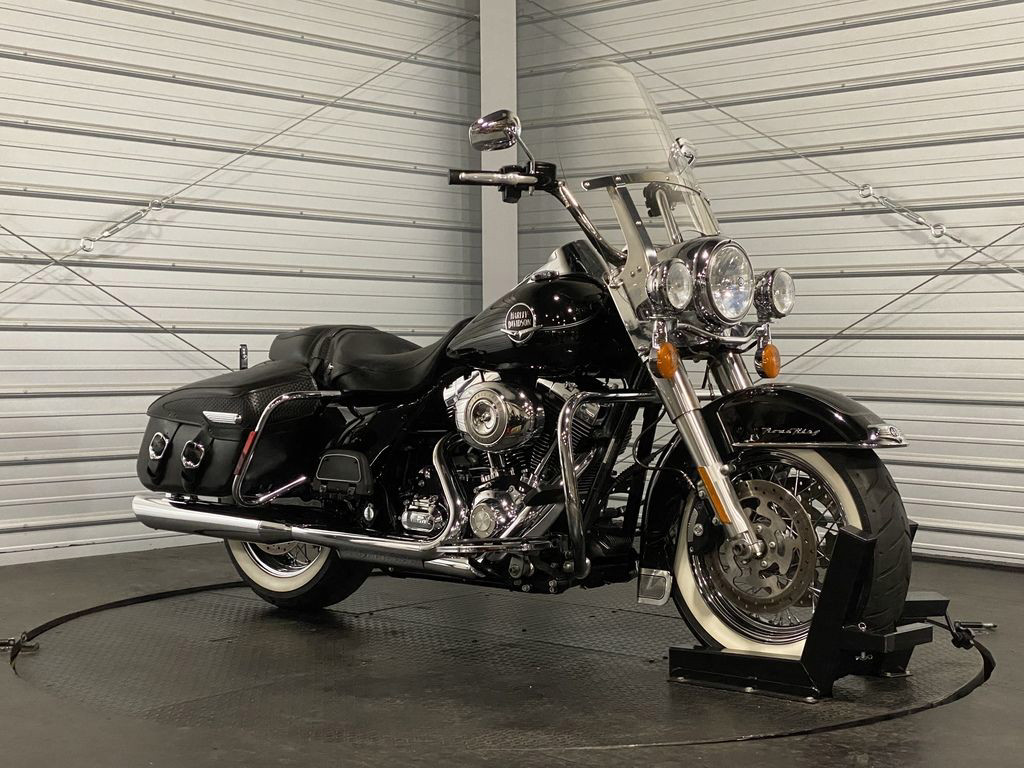 2010 HarleyDavidson® FLHRC Road King® Classic for Sale in Derry, NH