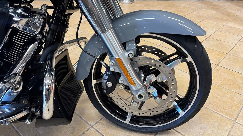 Road Glide®
