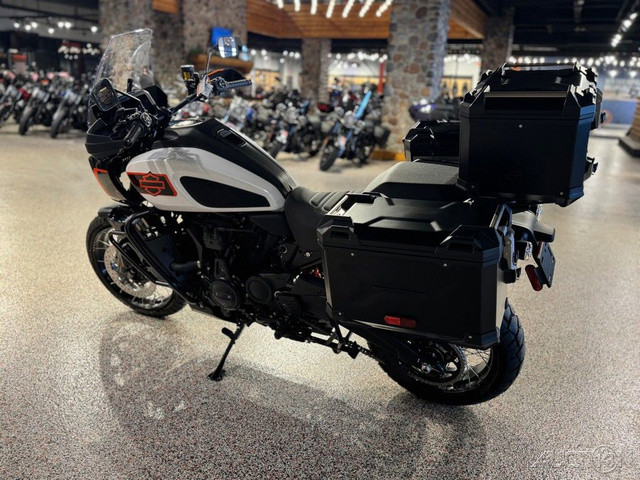 Pan America® 1250 Limited