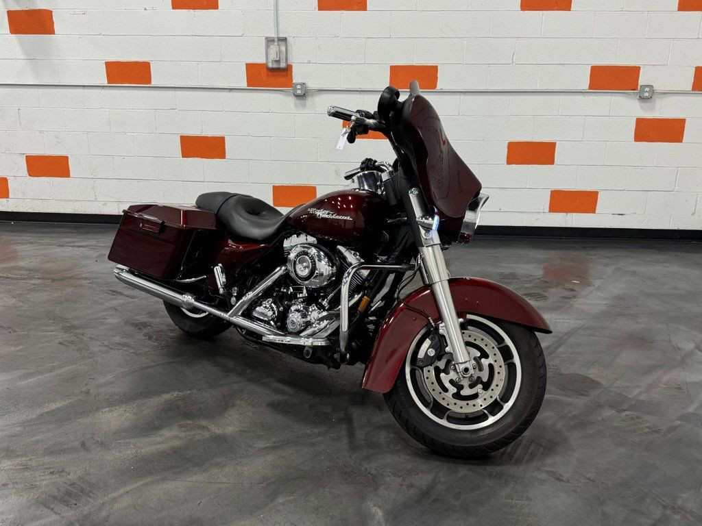 Street Glide®
