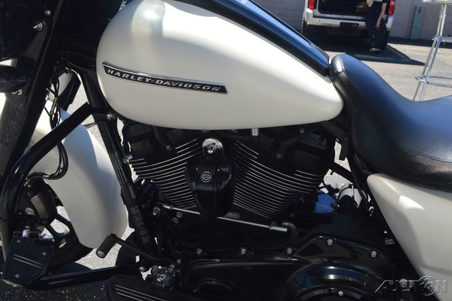 Street Glide® Special
