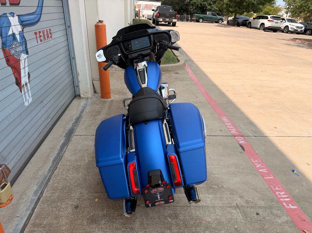 Street Glide®