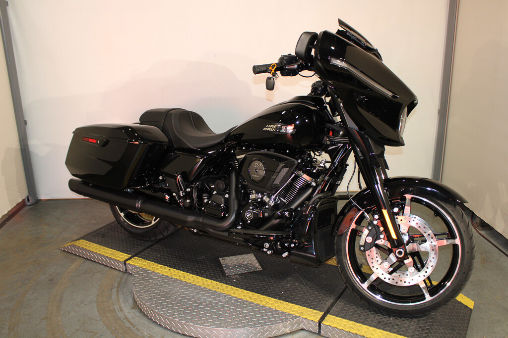 Street Glide®