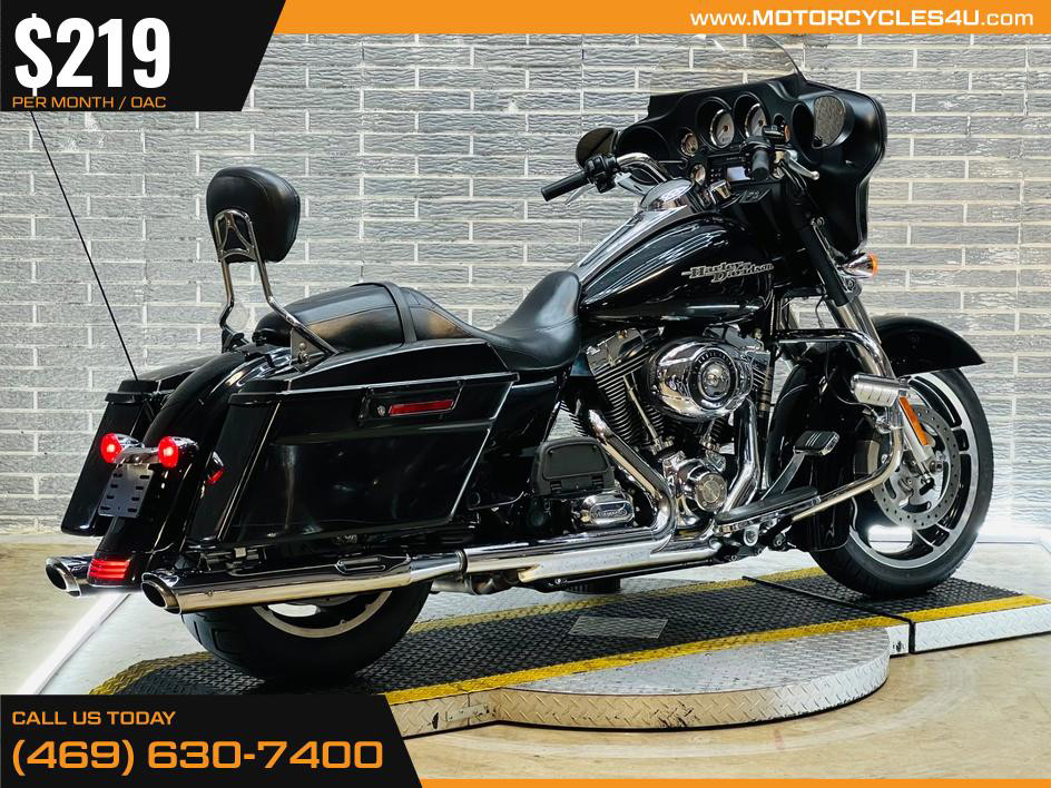 Street Glide®