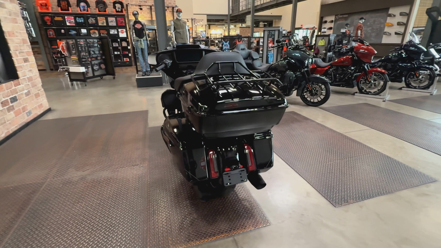 Street Glide® Ultra