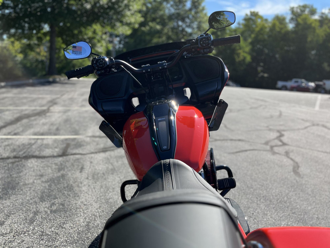Road Glide®