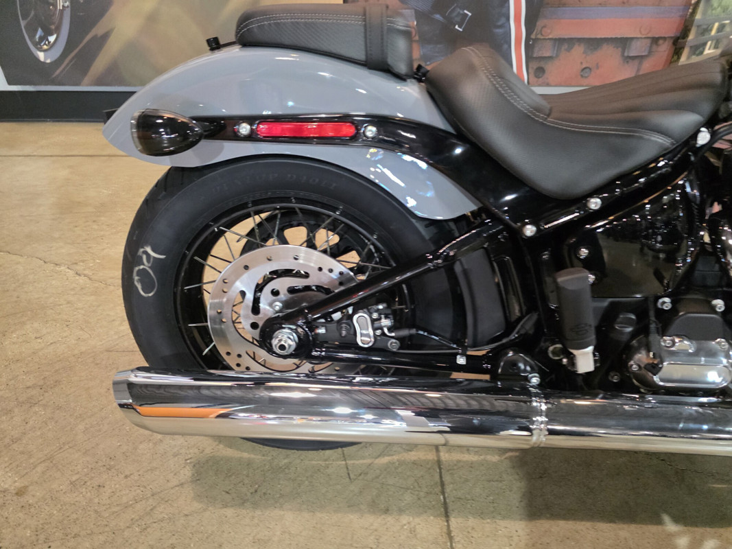 Street Bob®