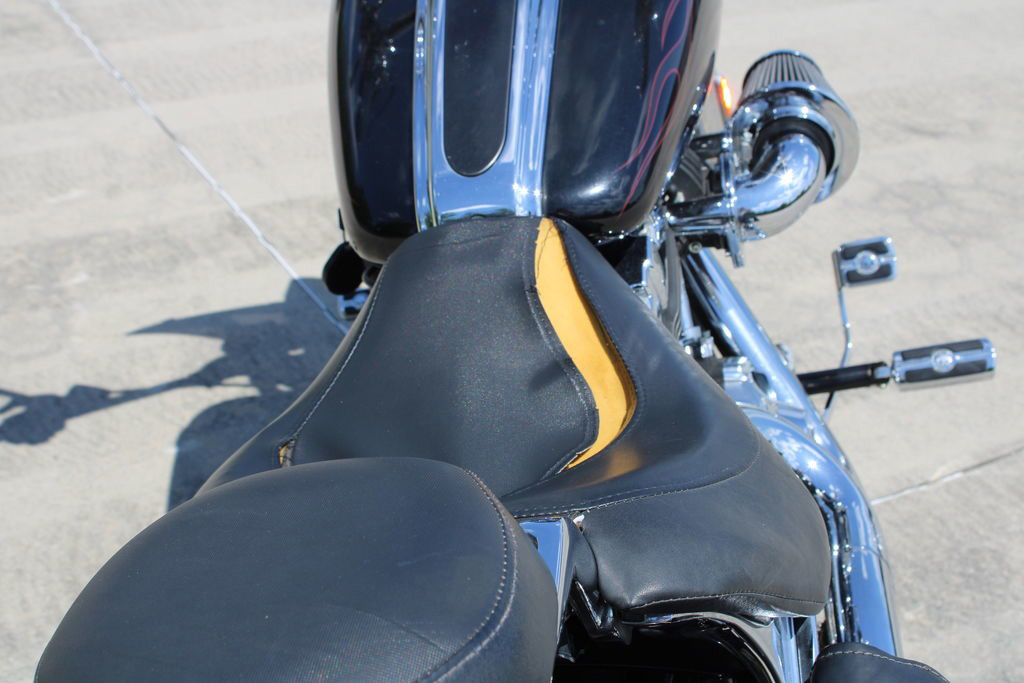 Softail® Rocker® C