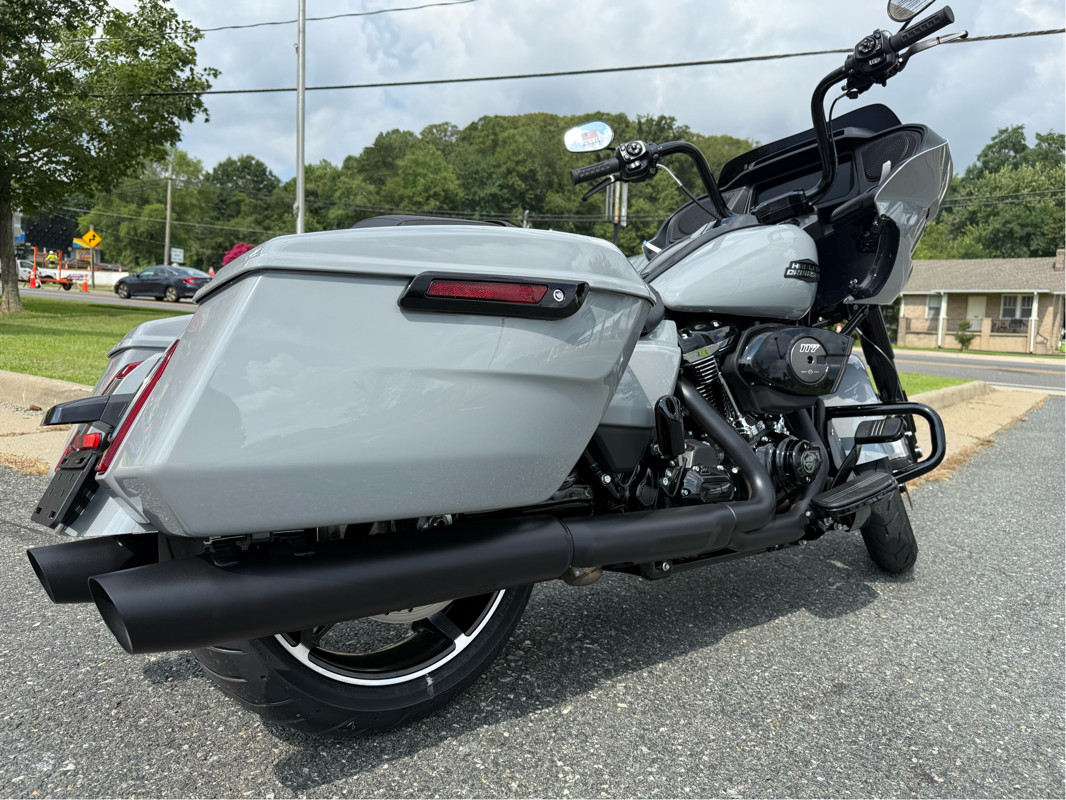 Road Glide®