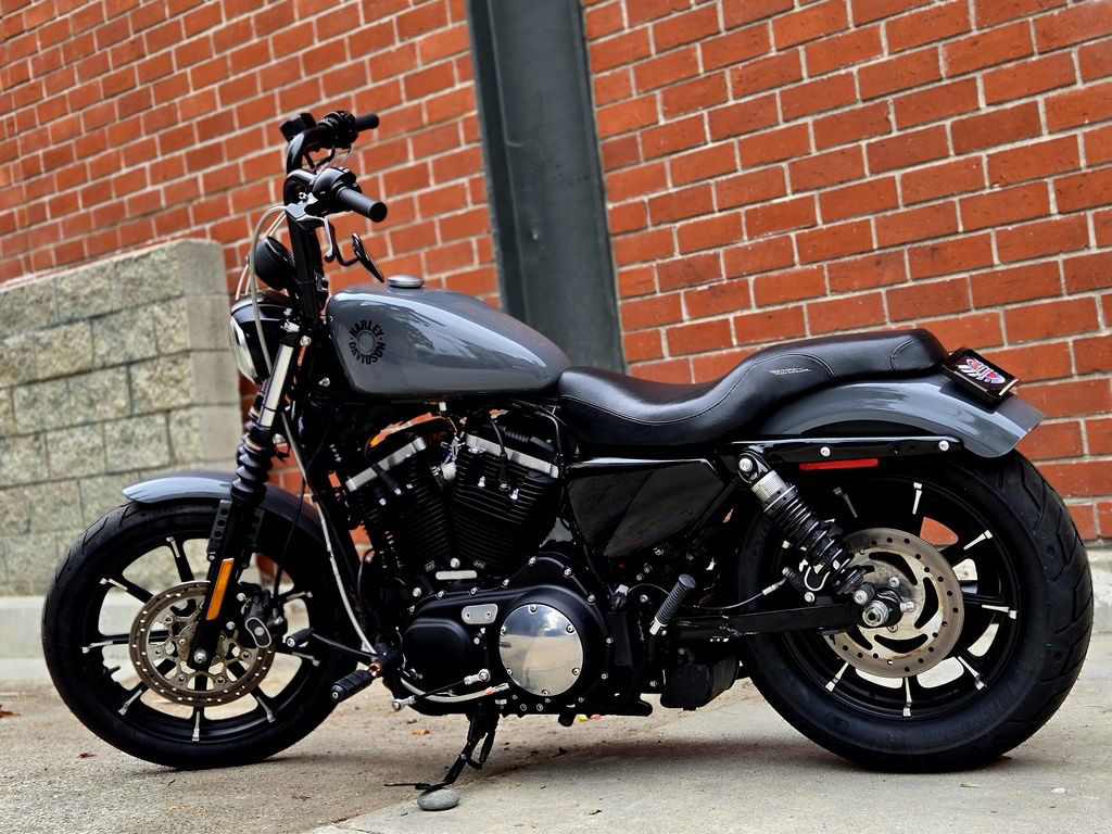 Iron 883®