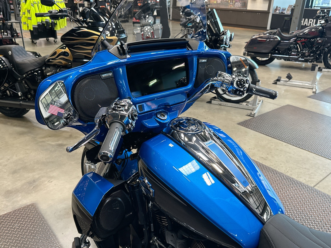 CVO® Street Glide® 3 Limited