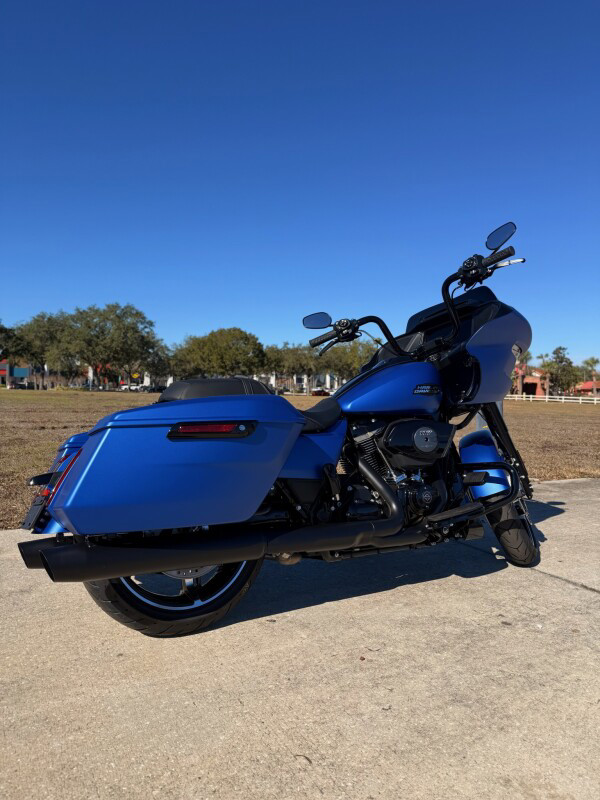 Road Glide®