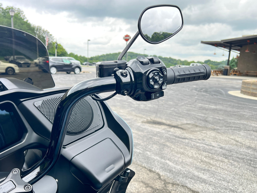Road Glide®