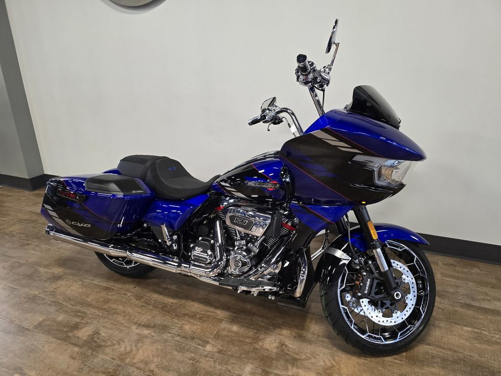 CVO® Road Glide®