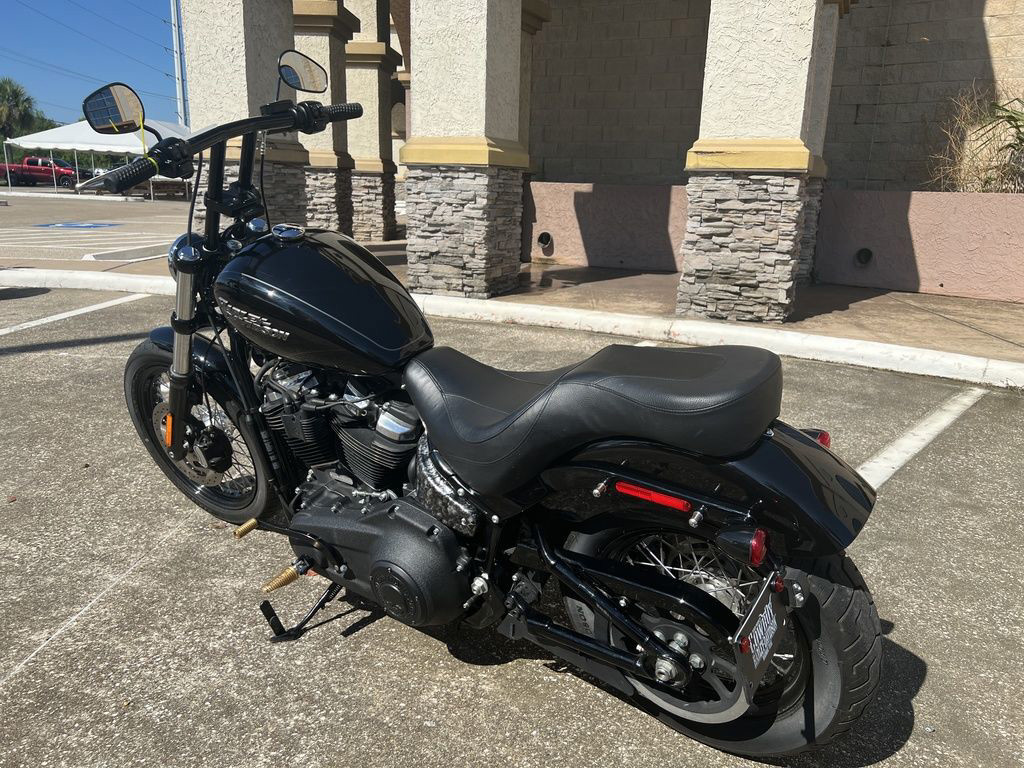 Softail® Street Bob®