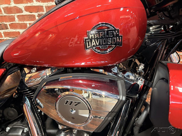 Street Glide® Limited