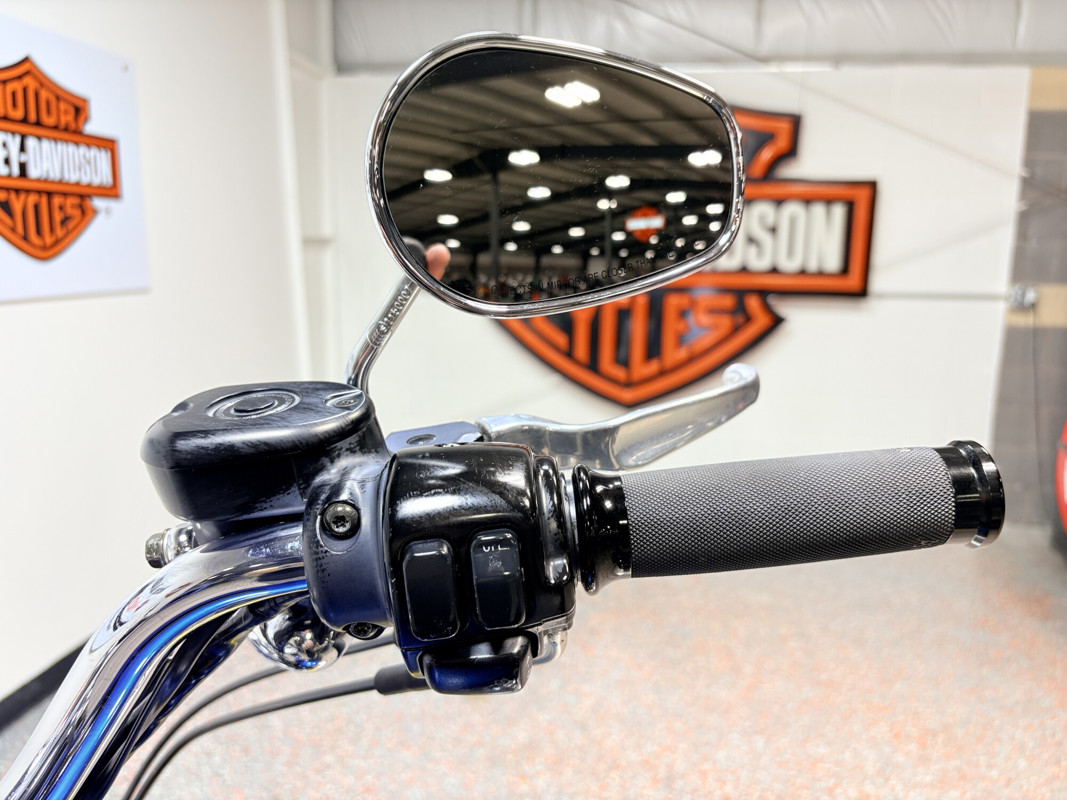 Sportster® 883 Custom
