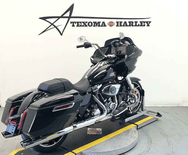 Road Glide®