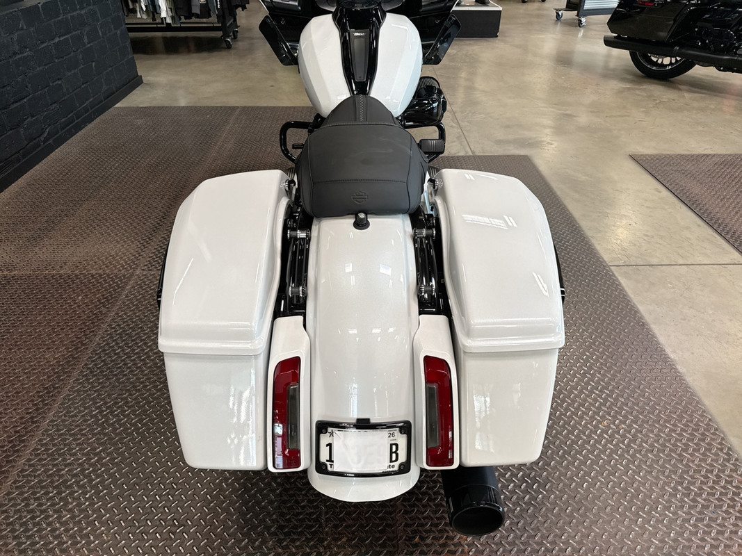 Road Glide®